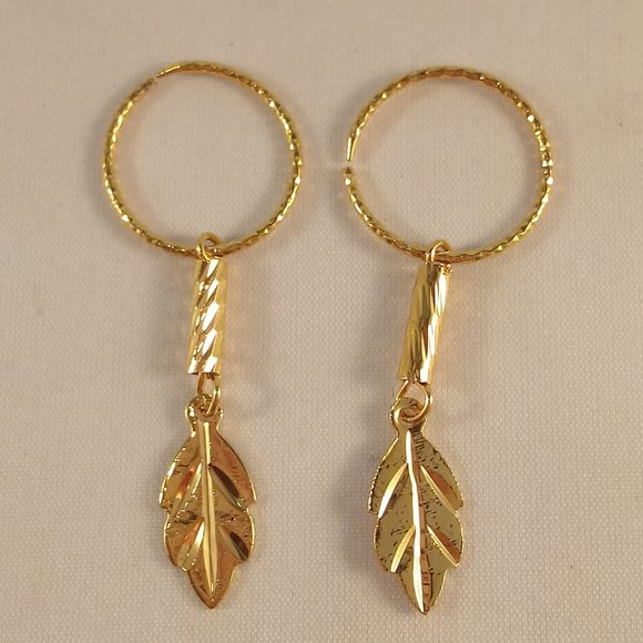 18K Yellow Gold Filled Carved Leaf Circle Hoop Dangle Earrings Women's Gift - Picture 2 of 3